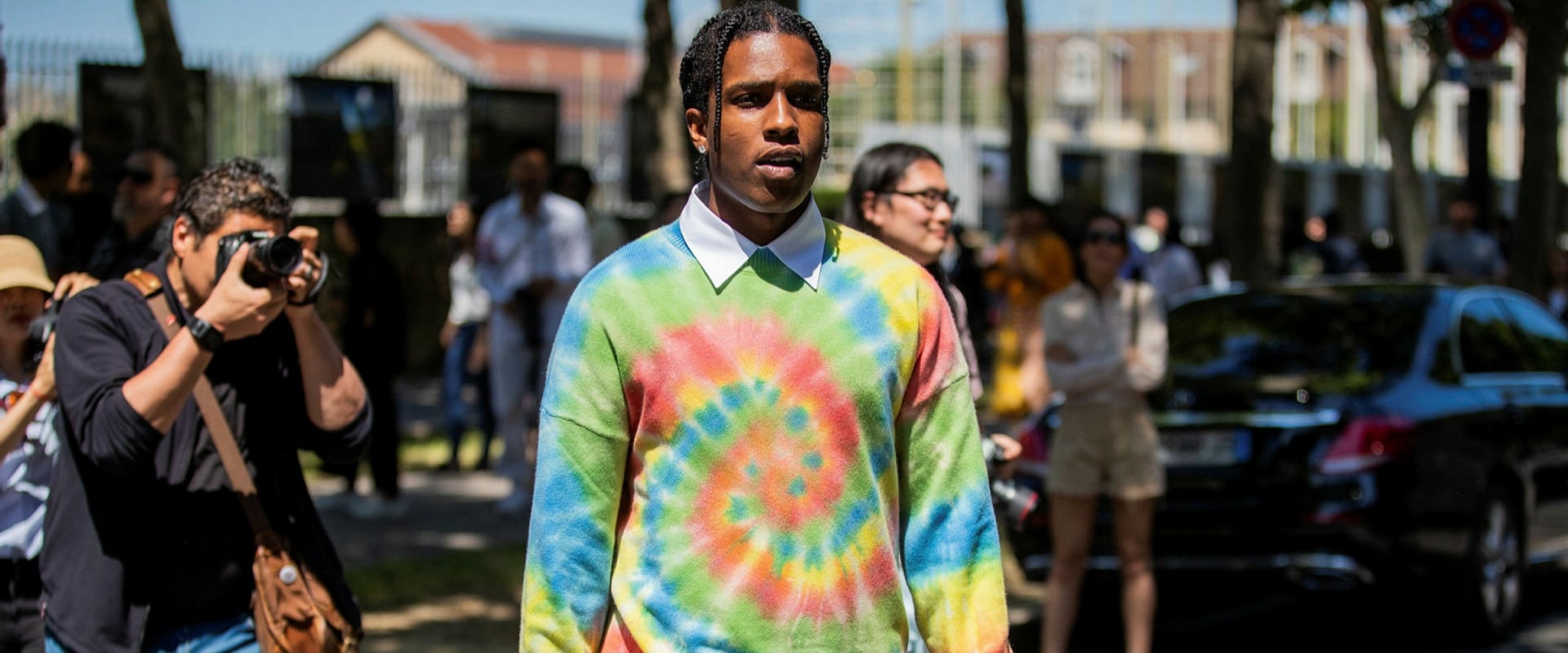 Tie-dye Prints: A Comprehensive Look at the Trendy Fashion Statement